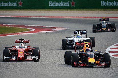 Chefia técnica da Red Bull crê em corridas agitadas em 2017