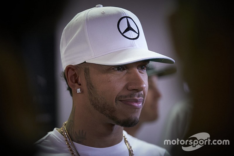 Lewis Hamilton, Mercedes AMG F1 W07 Hybrid