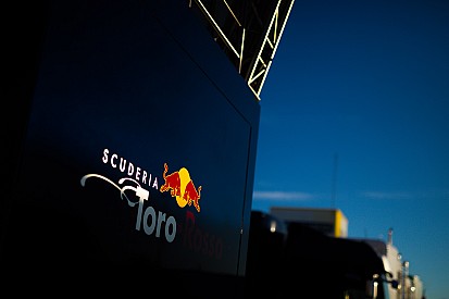 Sesi pengambilan gambar Toro Rosso terganggu masalah mesin