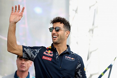 Ricciardo é 5º F1 a chegar a milhão no Twitter; Veja lista