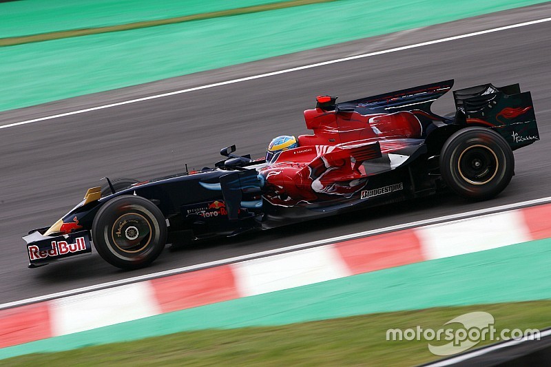 Photos - Toutes les F1 de la Scuderia Toro Rosso