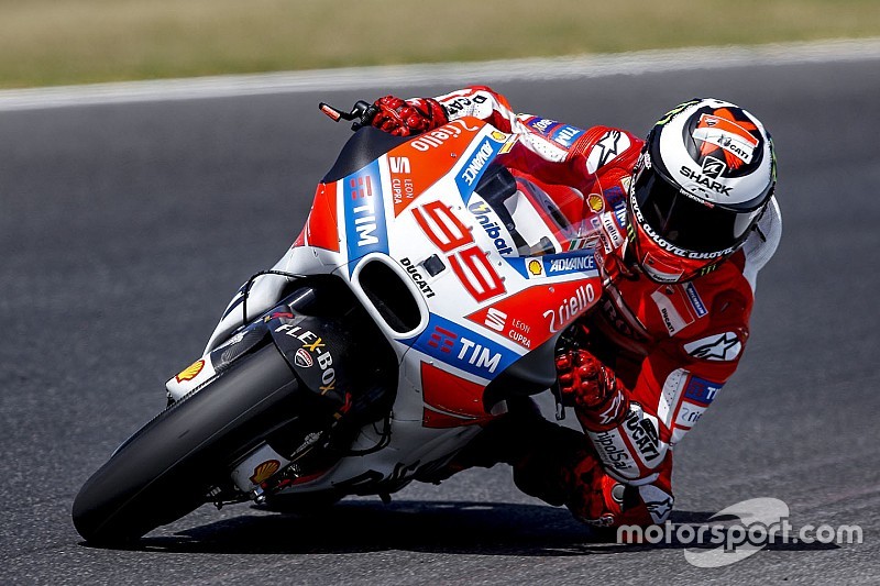 Iannone komentari adaptasi Lorenzo bersama Ducati