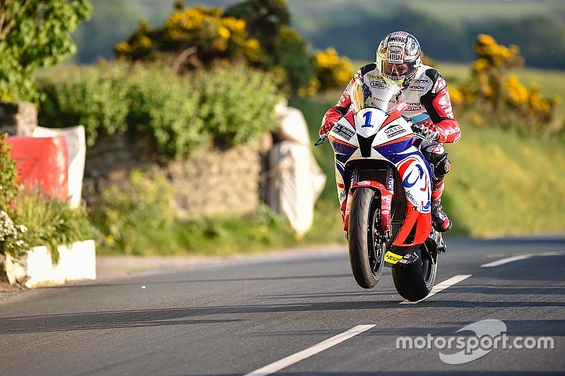 TT 2017: McGuinness in Supersport ancora con Jackson Racing