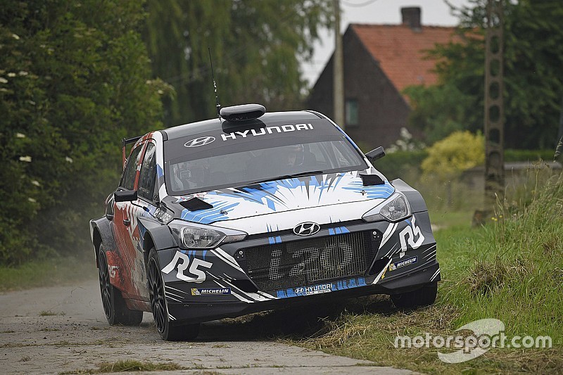 CIR: Hayden Paddon al via del Rallye Sanremo con una Hyundai i20 R5