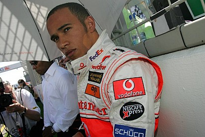 10 anos: Relembre estreia de Hamilton na F1 em fotos