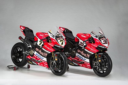 Perbedaan antara Ducati milik Davies dan Melandri