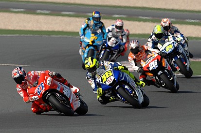 MotoGP Katar: Im Regen probieren – verschieben auf den Tag?
