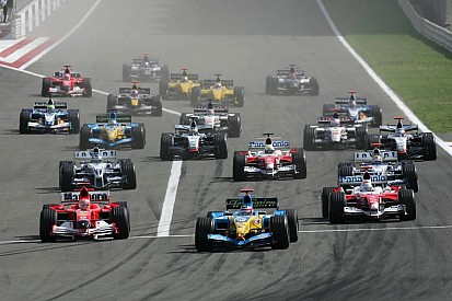 Verstappen hopes F1 brings back V10 engines in future