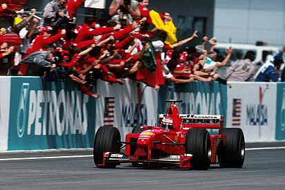 Irvine: Vettel iyi ama Schumacher kadar değil