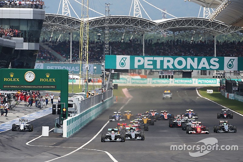Ecclestone minta Liberty turunkan biaya balapan F1