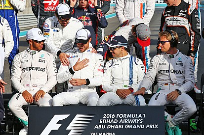 Хэмилтон пожелал Williams и McLaren скорейшего возвращения на вершину