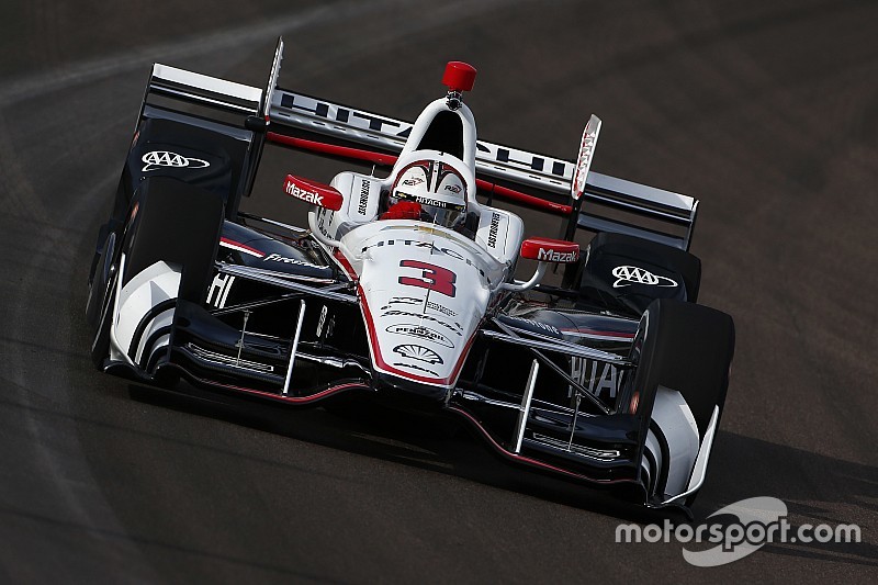 Castroneves firma la sua 49esima pole con il record di Phoenix