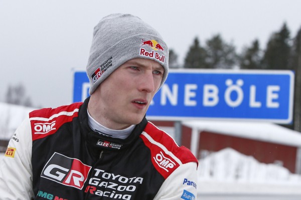 Elfyn Evans' Schweden-Albtraum: Erst Strafe, dann Abflug!
