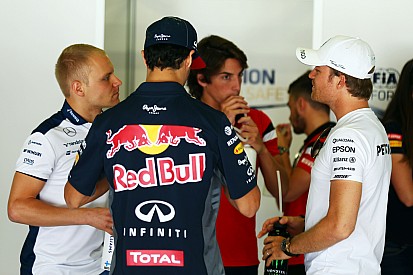 Ricciardo sobre Merhi: "No sé cómo no está en Fórmula 1"