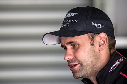 Jonny Adam e la Aston Martin al comando nelle Libere di Silverstone