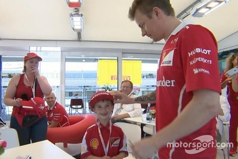 Pequeno fã da Ferrari rouba cena no GP da Espanha