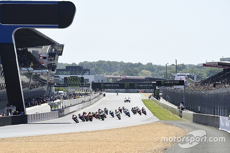 Départ : Jorge Lorenzo, Yamaha Factory Racing mène