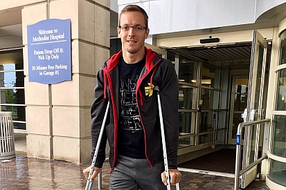 Bourdais recebe alta de hospital e volta para casa