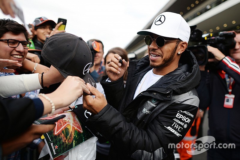 La popularidad de Hamilton, cerca de los niveles de Schumacher