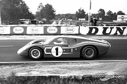 A.J. Foyt fél évszázad után visszatér Le Mans-ba