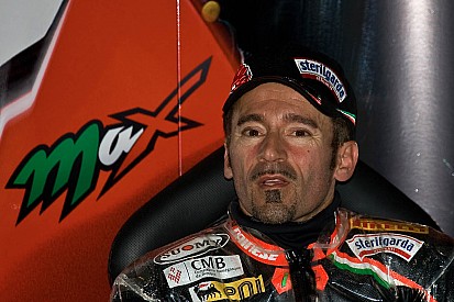 Kecelakaan saat latihan, Biaggi cedera serius