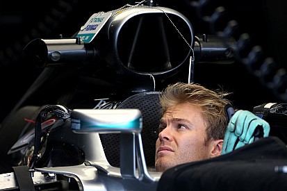 Rosberg volta a guiar carro de F1 no Festival de Goodwood