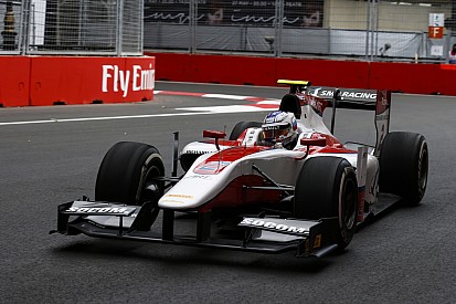 Bakü'de Albon'un yerine Sirotkin yarışacak