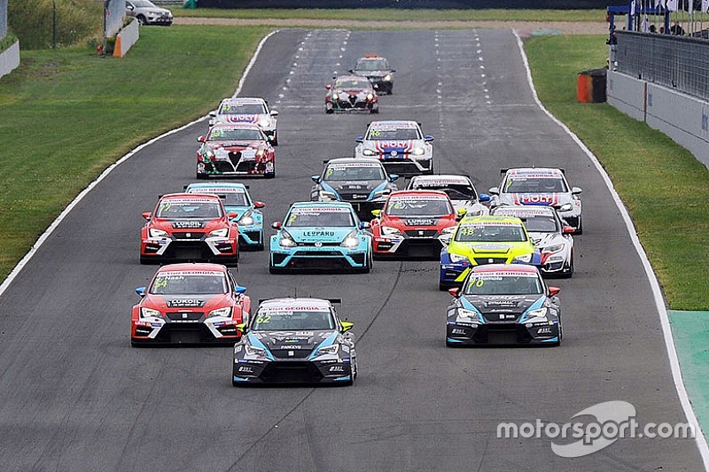 TCR, Formel 4 und "City" in der Motorsport-Arena Oschersleben