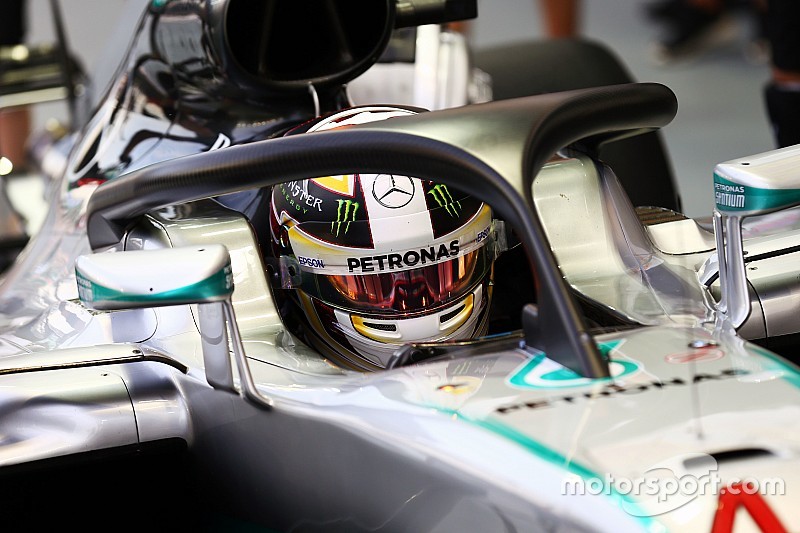 Lewis Hamilton, Mercedes AMG F1 W07 Hybrid, avec le Halo