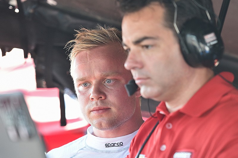 Ganassi lovend over Felix Rosenqvist: "Hij kan een IndyCar-topper worden"
