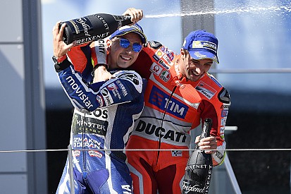 Iannone: “Lorenzo está llegando, aquí será de los más rápidos”