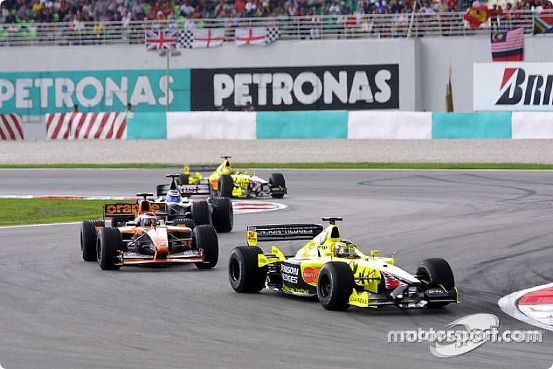 Bekijk de Grand Prix van Maleisië 2001 in zijn volledigheid terug