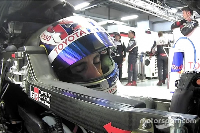 VIDEO: Buemi se queda dormido en la cabina de su coche
