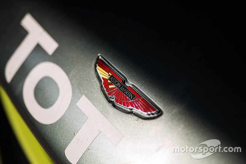 アストンマーチン、元フェラーリのスタッフ雇用でF1参戦を”評価中”