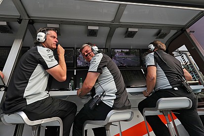 «Нам все равно, кто заработает очки». Force India о командной тактике
