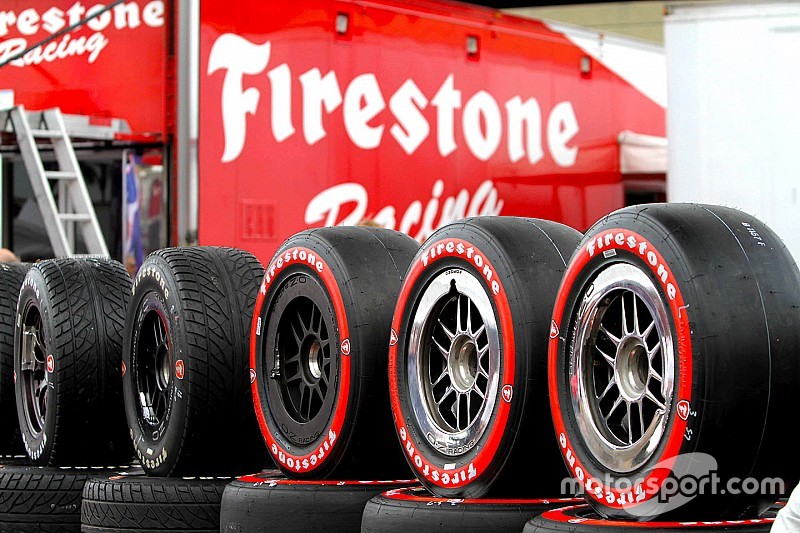 Nem csak az autó, a gumik is megváltoznak az IndyCarban