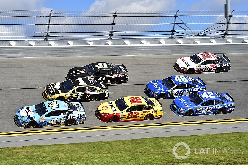 20 Fahrer für den NASCAR-Clash qualifiziert