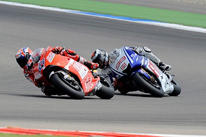 Lorenzo é menos "instintivo" que Stoner, diz chefe da equipe