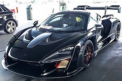 Королева бензоколонки: первые «живые» фото McLaren Senna