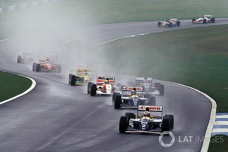 Hamilton: F1 precisa de curvas no estilo de Donington