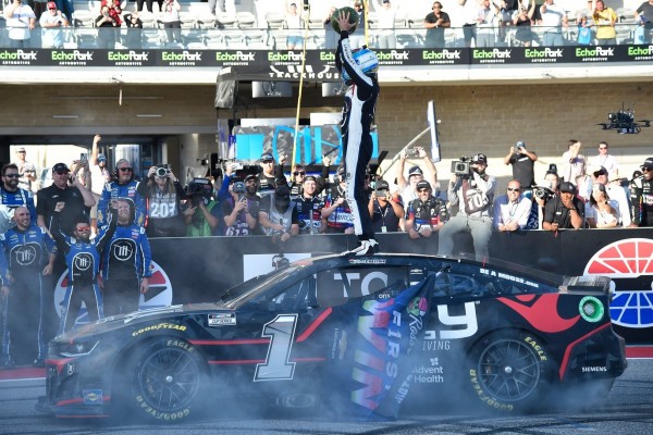 NASCAR Austin: Chastain zerschmettert erste Wassermelone auf Cup-Level