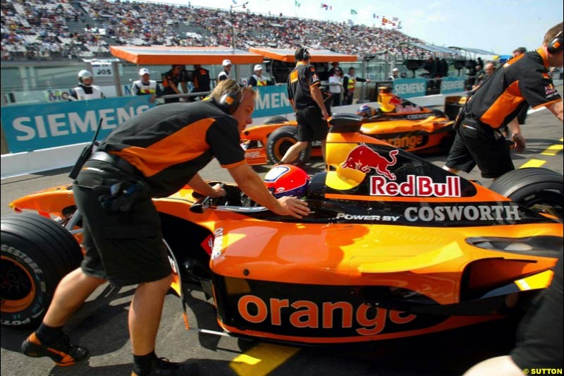 Arrows finally get one run. Saturday Free Practice, French Grand Prix, Magny Cours, France, July 20th 2002.