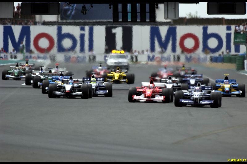 The start of the French Grand Prix, Magny Cours, France, July 21st 2002.