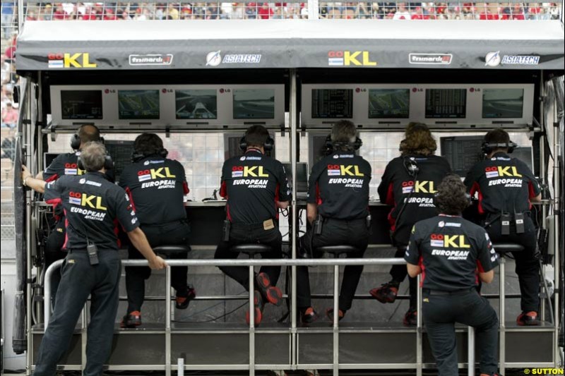 The Minardi Team. German Grand Prix, Hockenheim, Germany, July 27th 2002.