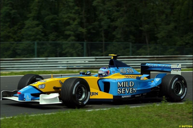 Jarno Trulli, Renault, during Friday free practice for the Hungarian Grand Prix, Hungaroring, Hungary, August 16 2002.