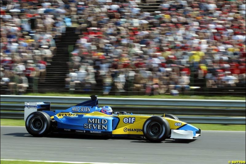 Jenson Button, Renault, during Qualifying, Hungarian Grand Prix, Budapest, August 17 2002.