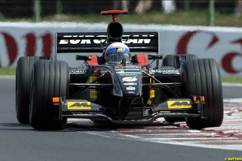 Anthony Davidson, Minardi, during Qualifying, Hungarian Grand Prix, Budapest, August 17 2002.