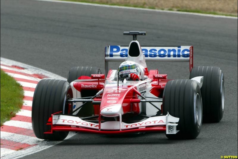 Allan McNish, Toyota, during Qualifying. Belgian Grand Prix, Spa-Francorchamps, Belgium, August 31st 2002.