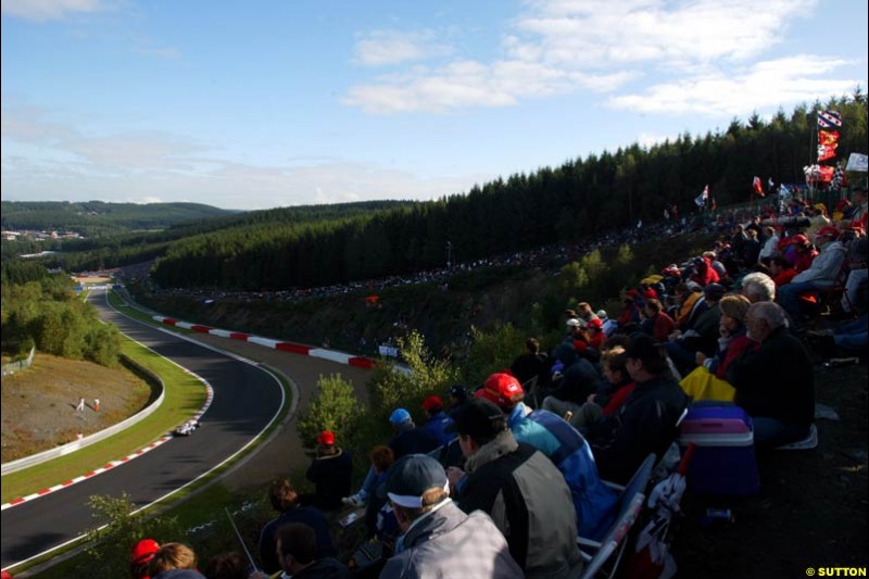The crowd during Sunday Warmup. Belgian Grand Prix, Spa-Francorchamps, Belgium, September 1st 2002.