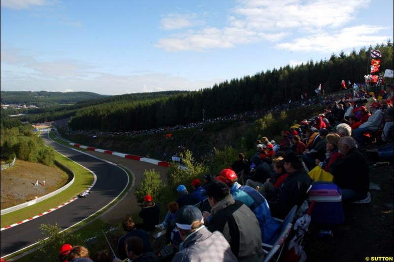 The crowd during Sunday Warmup. Belgian Grand Prix, Spa-Francorchamps, Belgium, September 1st 2002. 